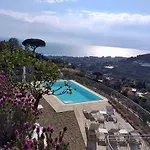 Gaia - Luxury Villa, Pool & Wellness 4*