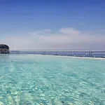 Gaia - Luxury Villa, Pool & Wellness Panzió