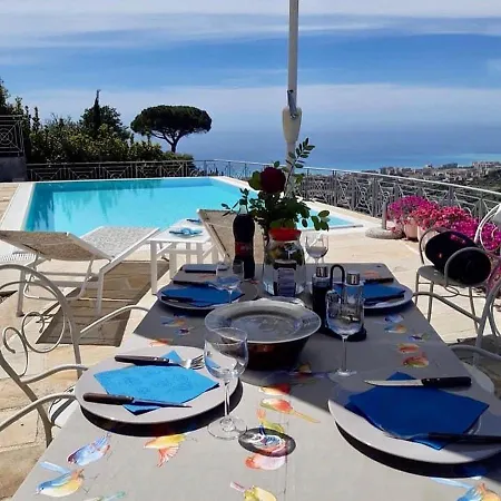 Couette-café Gaia - Luxury Villa, Pool & Wellness