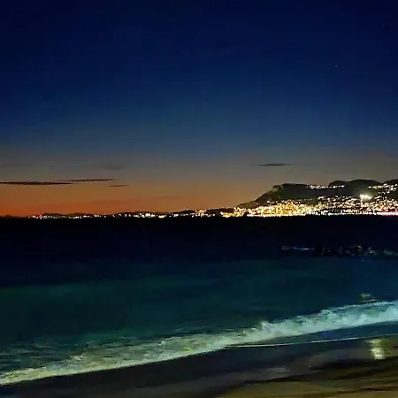 Gaia - Luxury Villa, Pool & Wellness Couette-café Bordighera