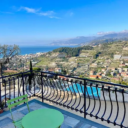 Gaia - Luxury Villa, Pool & Wellness 보르디게라