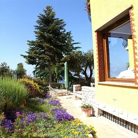 Gaia - Luxury Villa, Pool & Wellness 4*