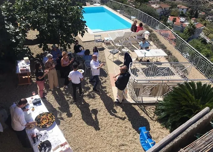 Couette-café Gaia - Luxury Villa, Pool & Wellness