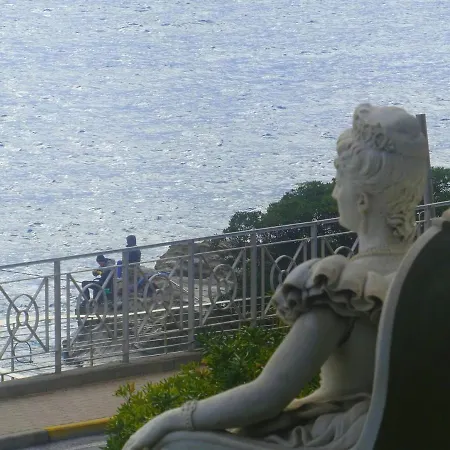Bed & Breakfast Villa Gaia - Luxury Villa, Pool & Wellness Rooms 4*
