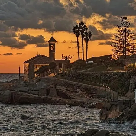 Frühstückspension Gaia - Luxury Villa, Pool & Wellness Bordighera