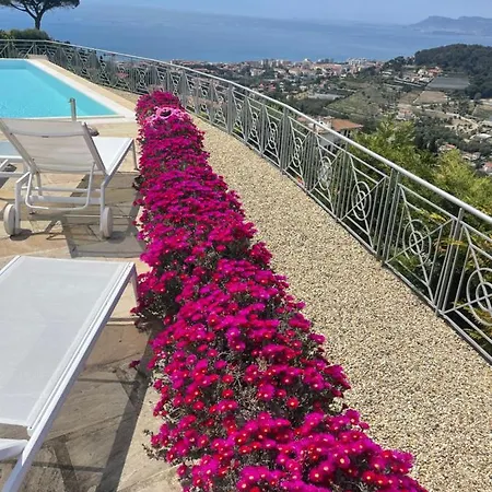 Gaia - Luxury Villa, Pool & Wellness 4* Bordighera