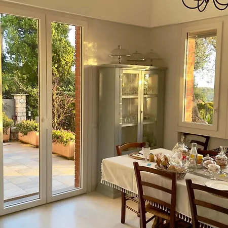 Gaia - Luxury Villa, Pool & Wellness Bed & Breakfast Bordighera