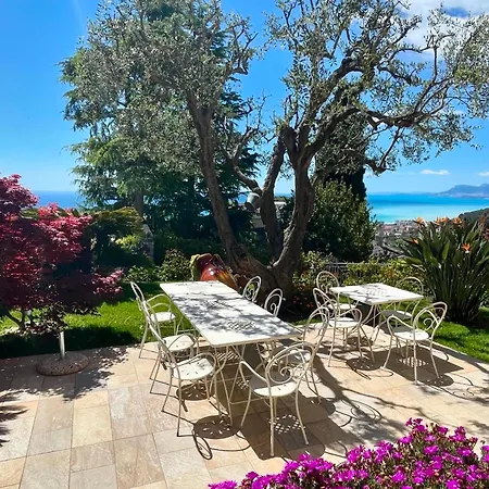 Gaia - Luxury Villa, Pool & Wellness Bed & Breakfast
