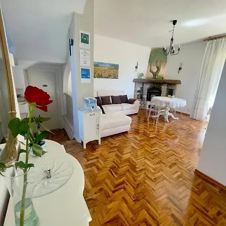 Bed & Breakfast Gaia - Luxury Villa, Pool & Wellness Bordighera