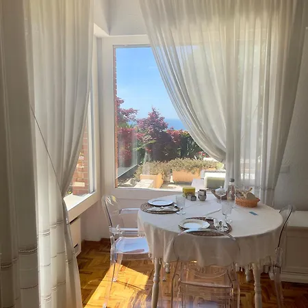 Bed & Breakfast Gaia - Luxury Villa, Pool & Wellness 3*