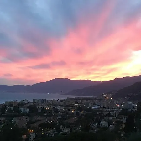 Couette-café Gaia - Luxury Villa, Pool & Wellness Bordighera