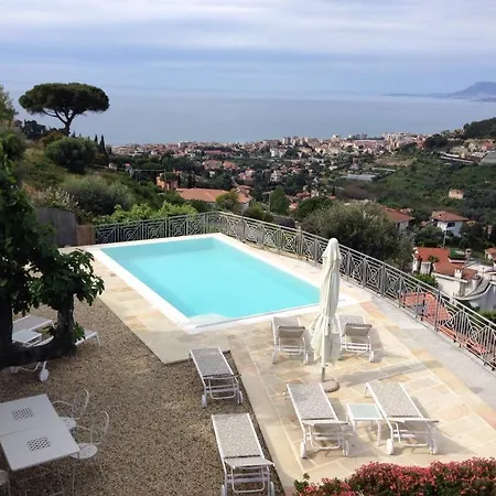 Gaia - Luxury Villa, Pool & Wellness Bordighera