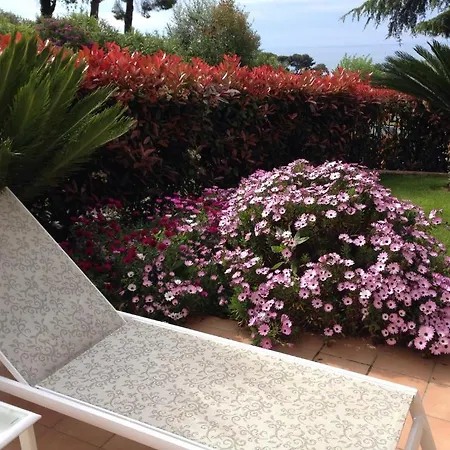 Gaia - Luxury Villa, Pool & Wellness Bed & Breakfast Bordighera