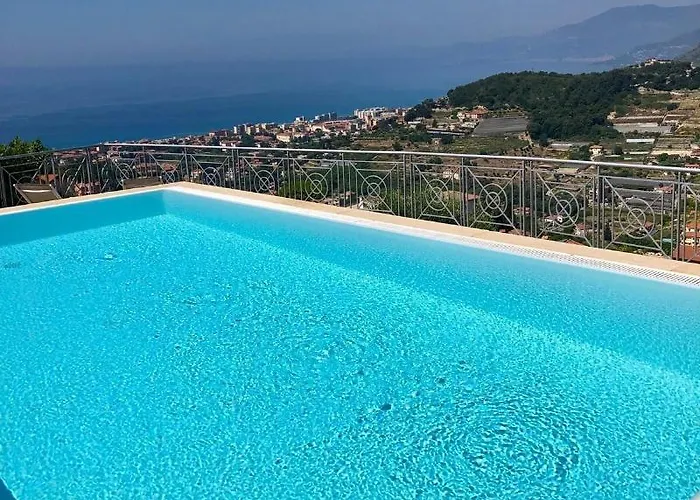 Bed & Breakfast Gaia - Luxury Villa, Pool & Wellness 4*