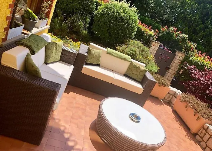 Bed & Breakfast Gaia - Luxury Villa, Pool & Wellness