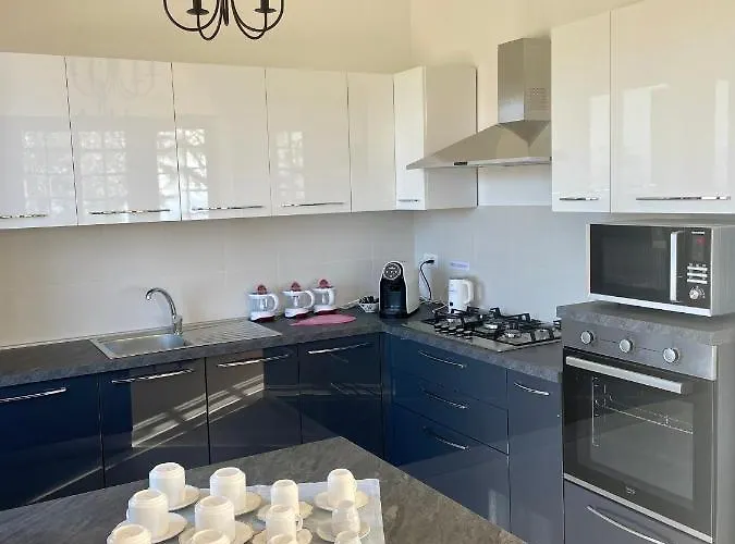 Bed & Breakfast Gaia - Luxury Villa, Pool & Wellness Bordighera