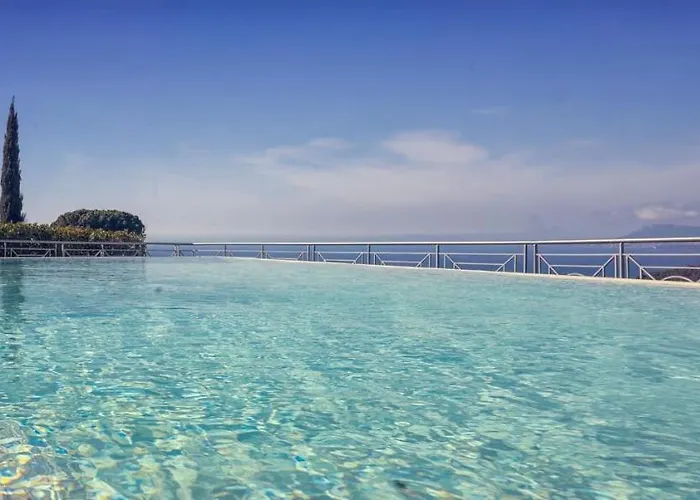 Gaia - Luxury Villa, Pool & Wellness Bed & Breakfast