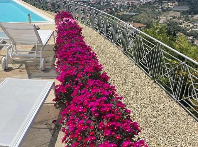 Villa Gaia - Luxury Villa, Pool & Wellness Rooms 4* Bordighera