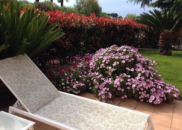 Villa Gaia - Luxury Villa, Pool & Wellness Rooms Bed & Breakfast Bordighera